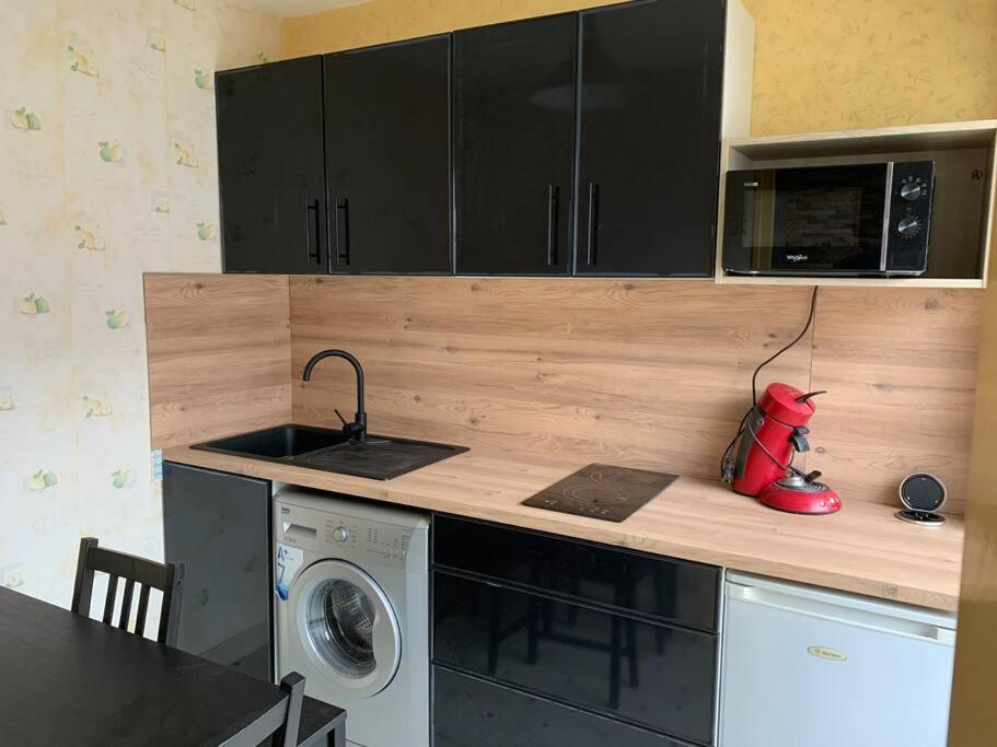 Appartement Confortable Et Tranquillite Assurer Tours Exterior photo